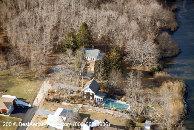 09-E_Moriches-10_Darnell_Pl