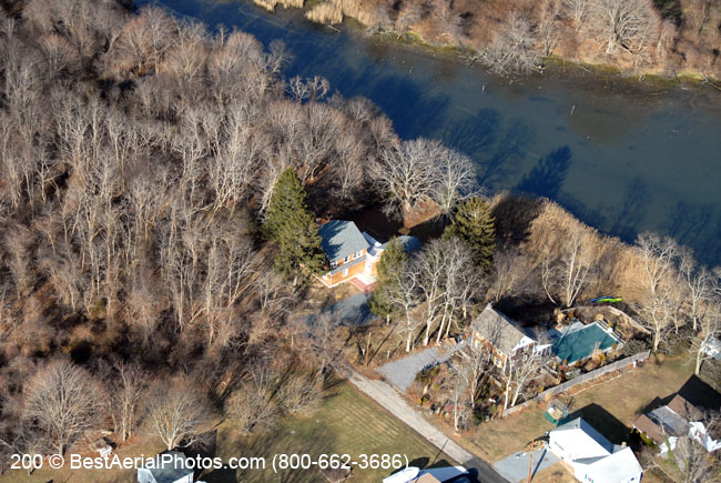 35-E_Moriches-10_Darnell_Pl