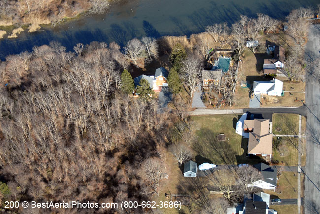 64-E_Moriches-10_Darnell_Pl